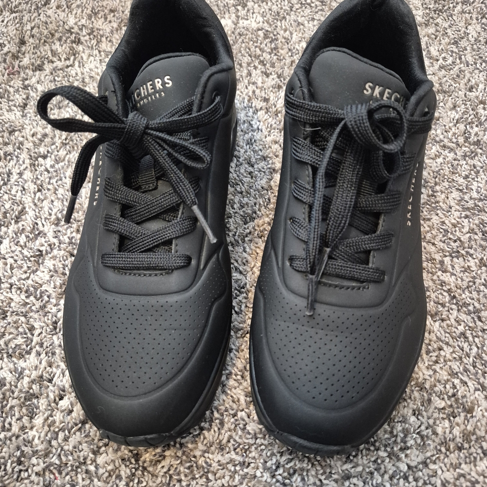 Skechers Women's Uno Black Sneakers Size 9